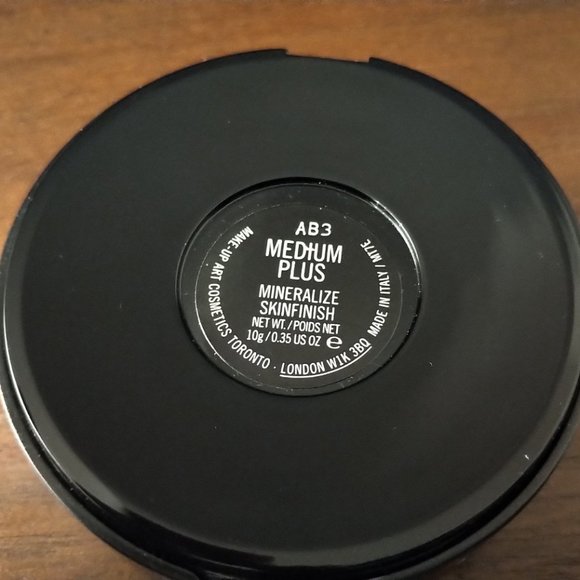4 for $30  Mac Cosmetics Mineralize Skinfinish Medium Plus - Picture 3 of 3